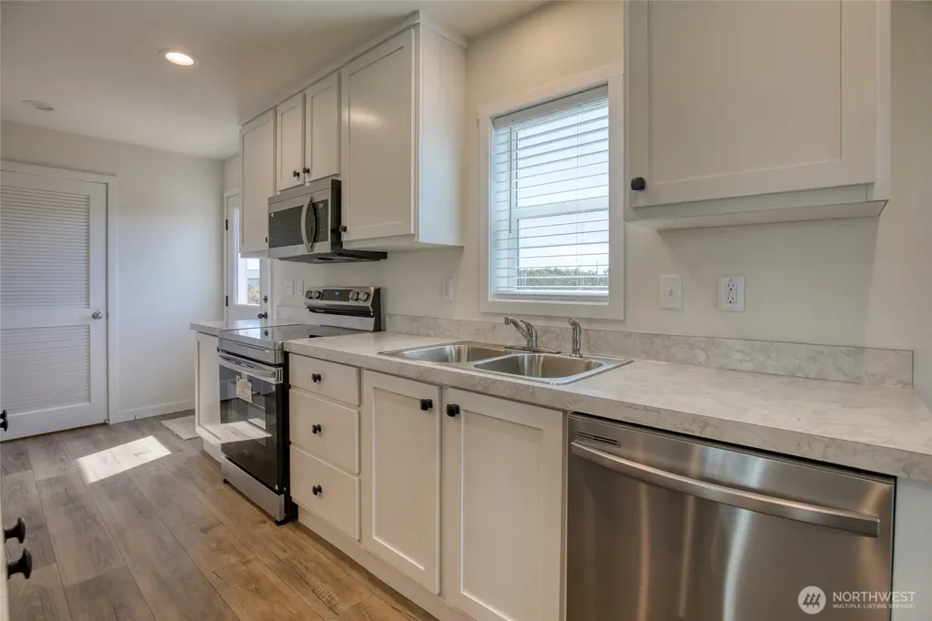 1414 Storm King Avenue SW Ocean Shores WA 98569