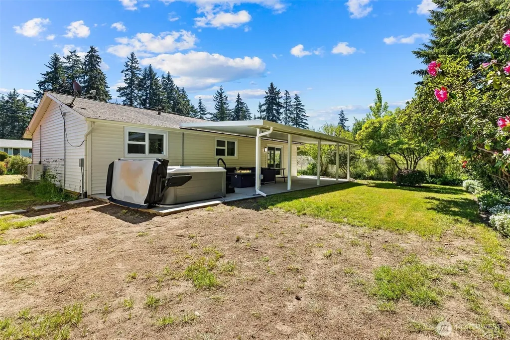35803 13th Avenue SW Federal Way WA 98023
