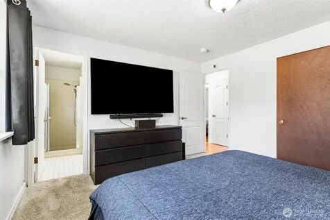 35803 13th Avenue SW Federal Way WA 98023