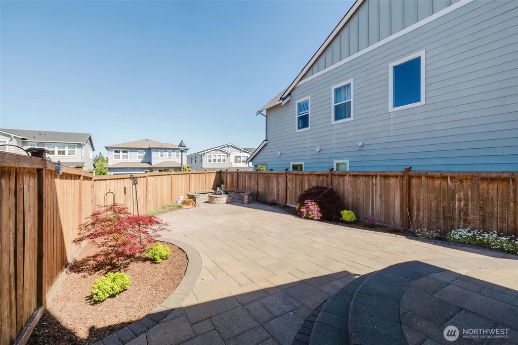 23621 SE 269th Court Maple Valley WA 98038