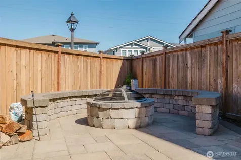 23621 SE 269th Court Maple Valley WA 98038