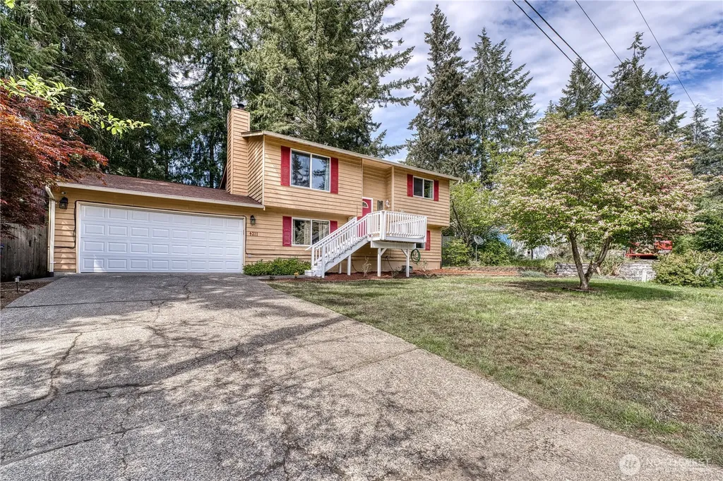 4311 NW Elkhorn Trail Bremerton WA 98312