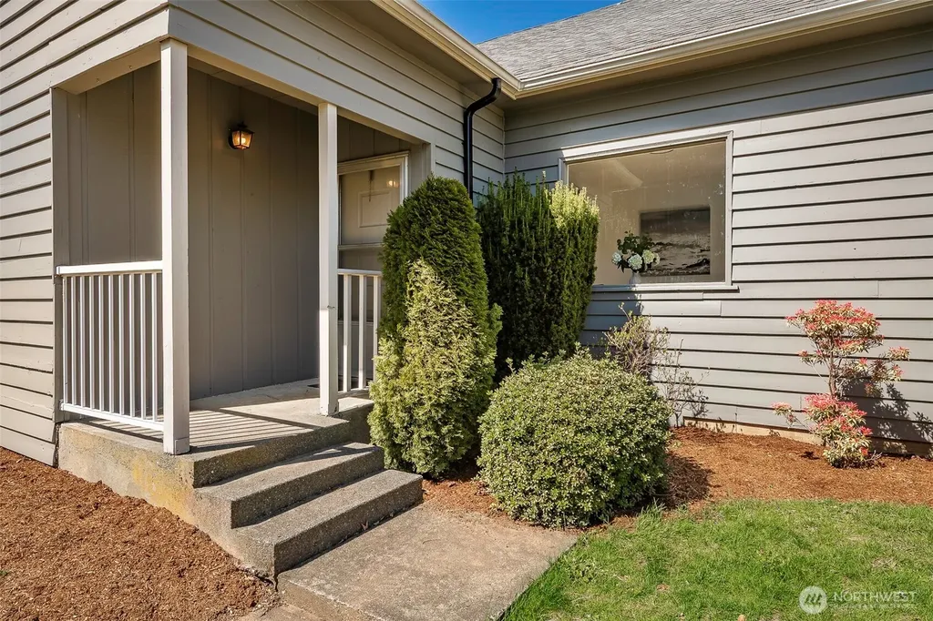 215 E Front Street Lynden WA 98264