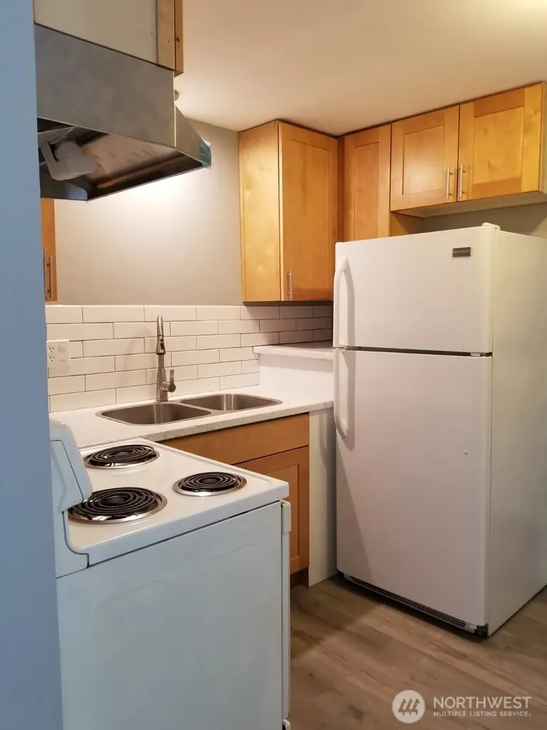 838 Harrington Avenue NE Renton WA 98056