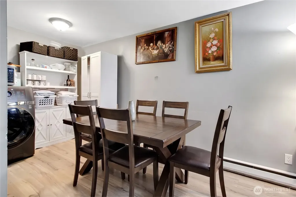 838 Harrington Avenue NE Renton WA 98056