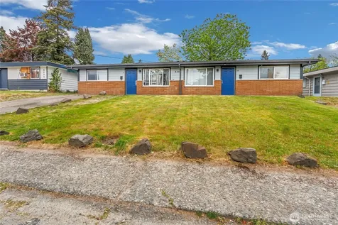 838 Harrington Avenue NE Renton WA 98056