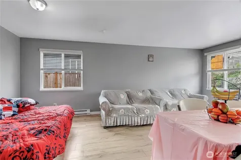 838 Harrington Avenue NE Renton WA 98056