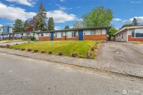 838 Harrington Avenue NE Renton WA 98056