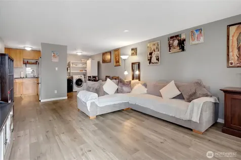 838 Harrington Avenue NE Renton WA 98056