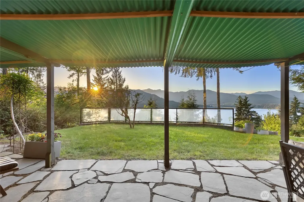 19748 NW Stavis Bay Road Seabeck WA 98380