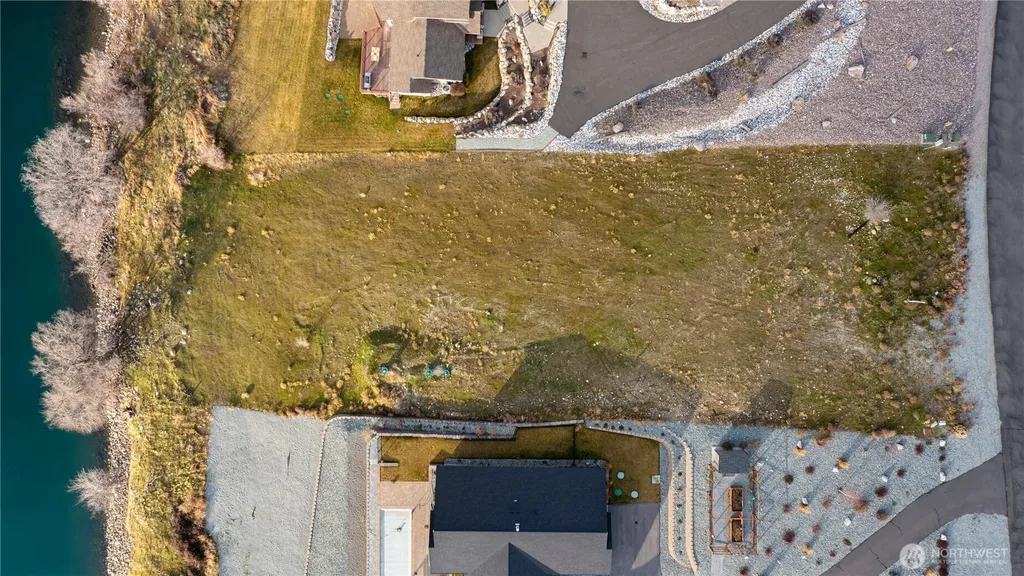 23 N Shore Drive Orondo WA 98843