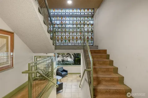 507 W Mercer Street Seattle WA 98119