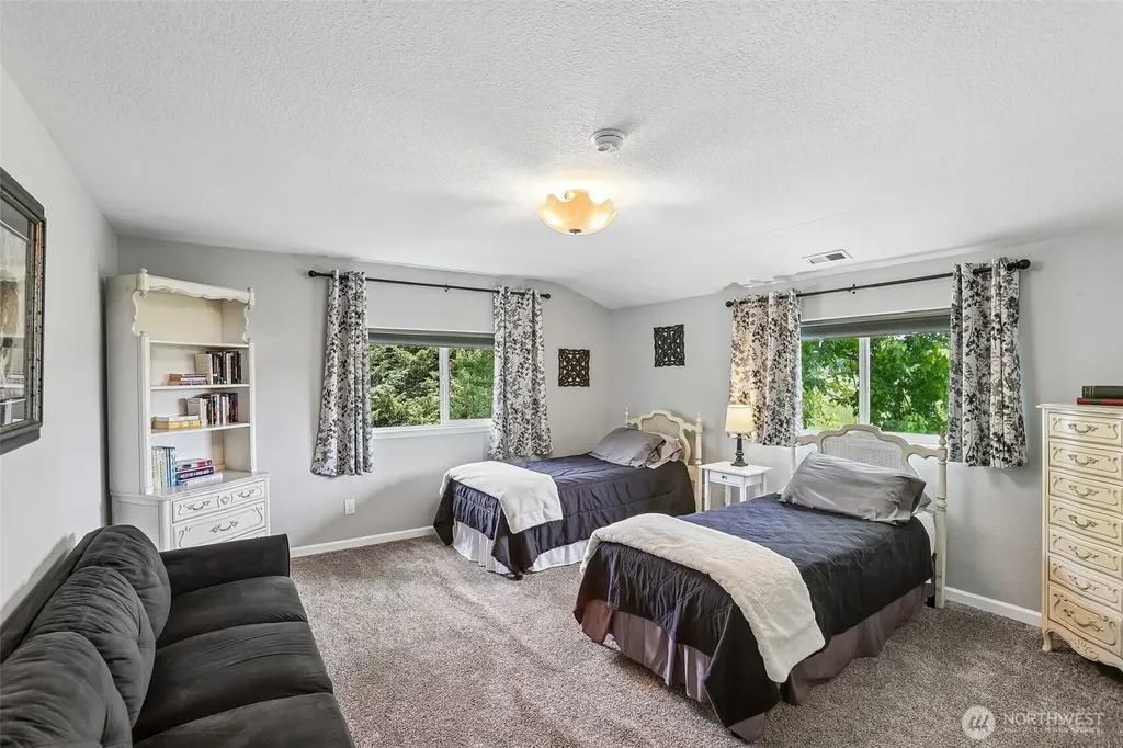 298 Roberson Road Woodland WA 98674