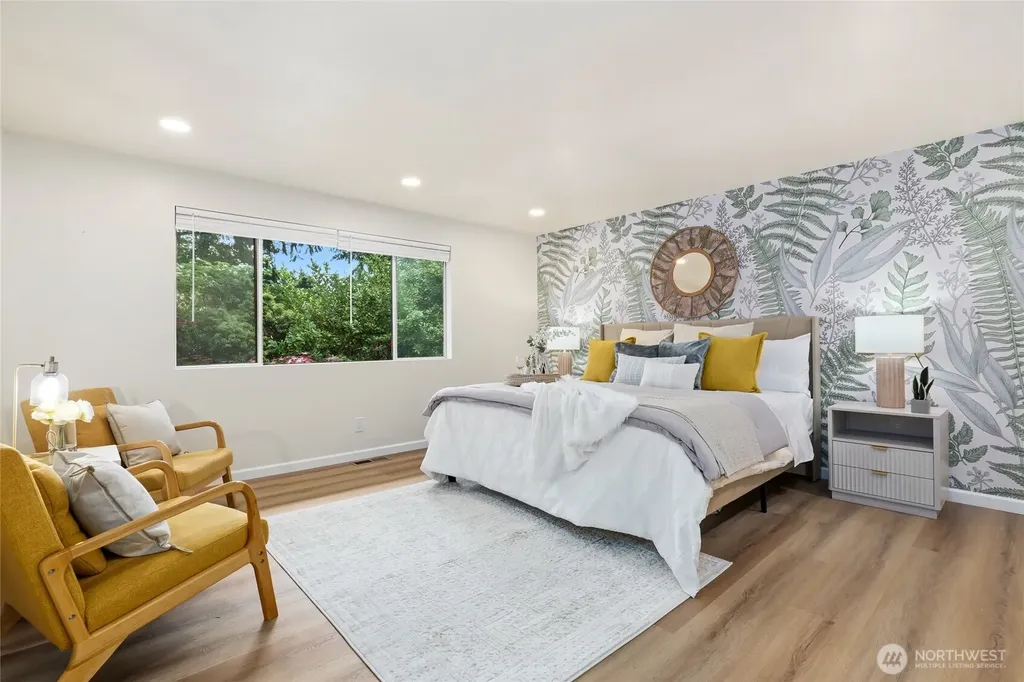 16559 SE 45th Place Bellevue WA 98006