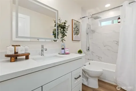 16559 SE 45th Place Bellevue WA 98006