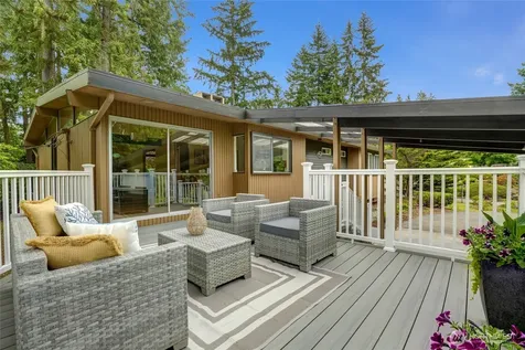 16559 SE 45th Place Bellevue WA 98006