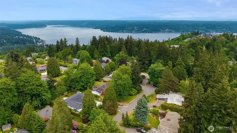 16559 SE 45th Place Bellevue WA 98006