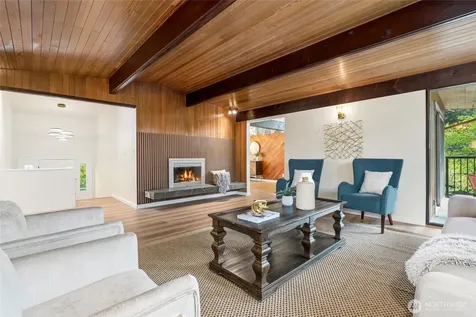 16559 SE 45th Place Bellevue WA 98006