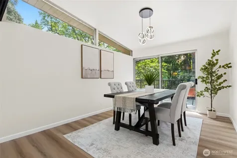 16559 SE 45th Place Bellevue WA 98006