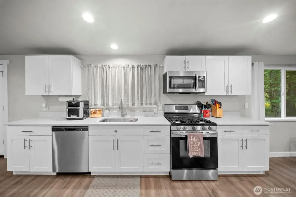 21 Burrows Lane Shelton WA 98584