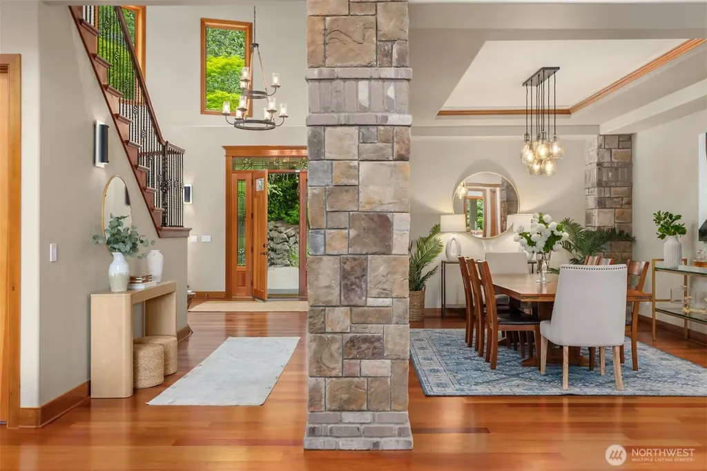 5976 NE Whitmore Way Bainbridge Island WA 98110