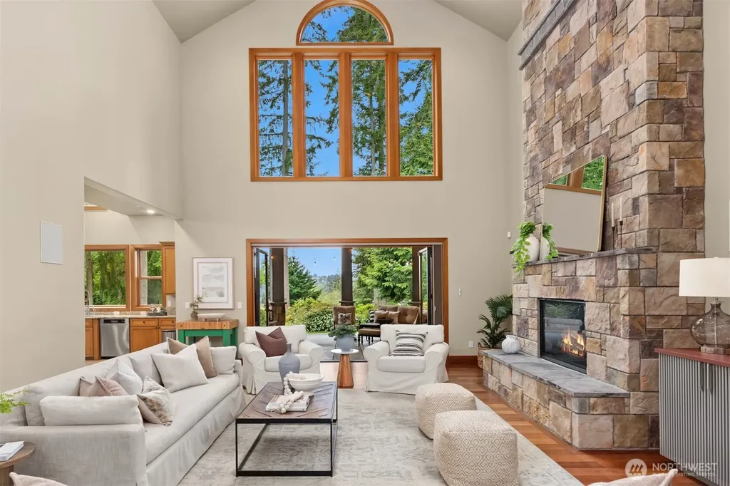 5976 NE Whitmore Way Bainbridge Island WA 98110