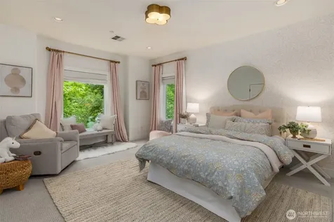 5976 NE Whitmore Way Bainbridge Island WA 98110