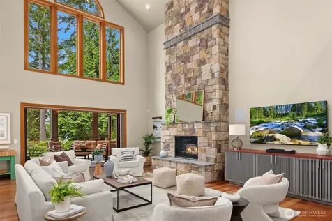5976 NE Whitmore Way Bainbridge Island WA 98110