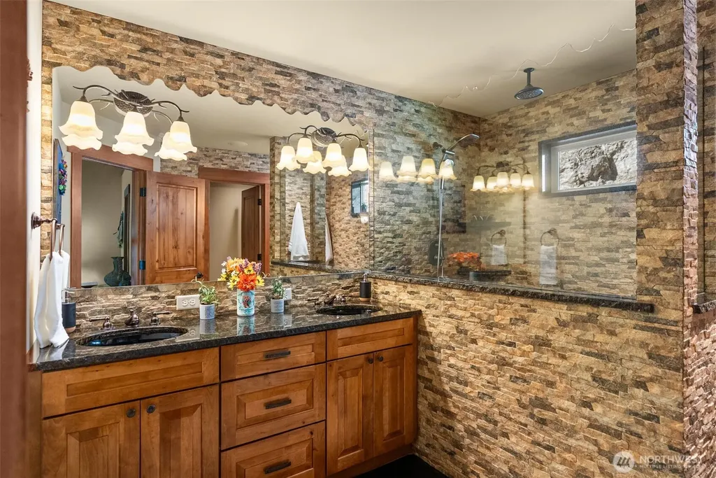 5230 Crum Canyon Road Entiat WA 98822
