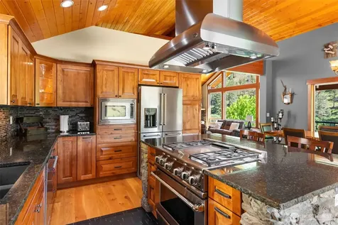 5230 Crum Canyon Road Entiat WA 98822