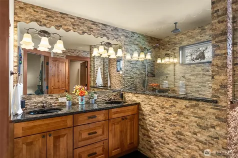 5230 Crum Canyon Road Entiat WA 98822