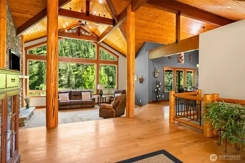 5230 Crum Canyon Road Entiat WA 98822