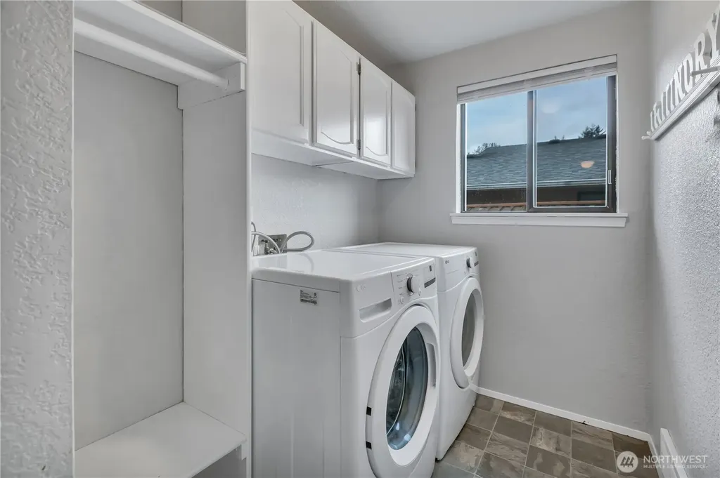 1705 S 88th Street Tacoma WA 98444