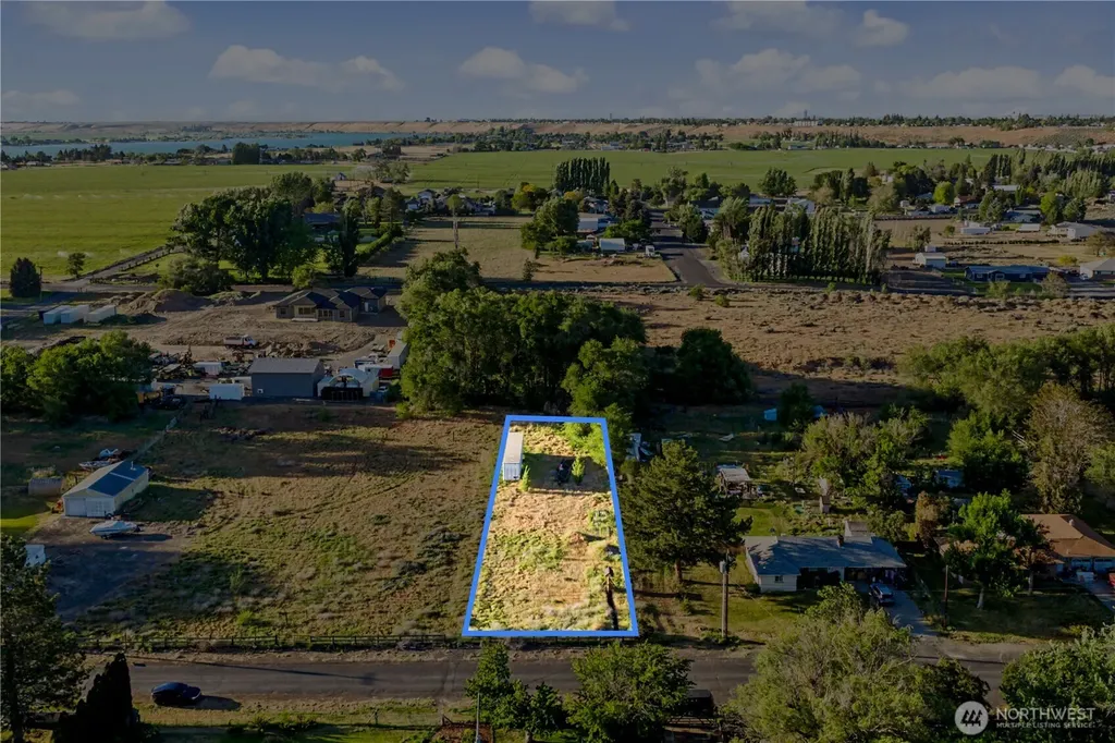 7566 Rainier Road NE Moses Lake WA 98837