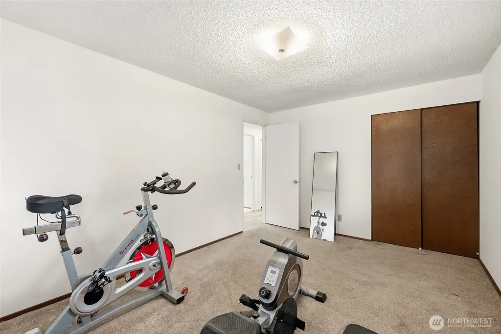 18320 Corliss Avenue N Shoreline WA 98133