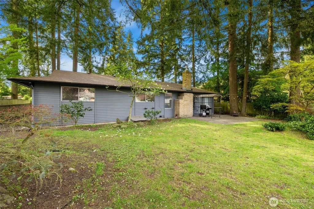 18320 Corliss Avenue N Shoreline WA 98133
