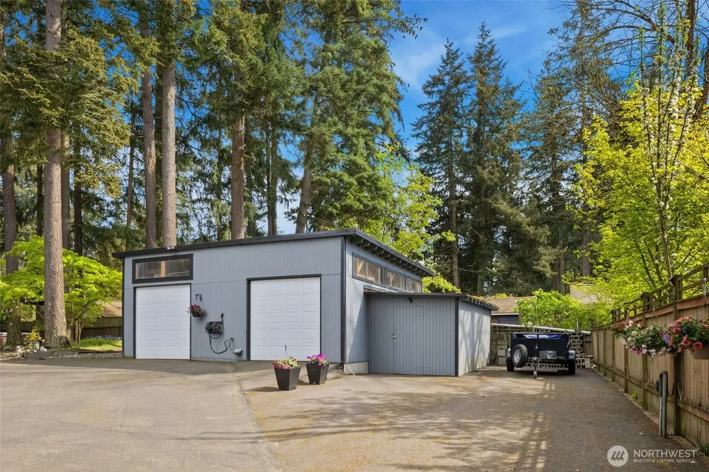 18320 Corliss Avenue N Shoreline WA 98133