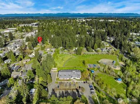 18320 Corliss Avenue N Shoreline WA 98133