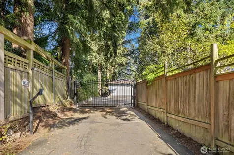 18320 Corliss Avenue N Shoreline WA 98133