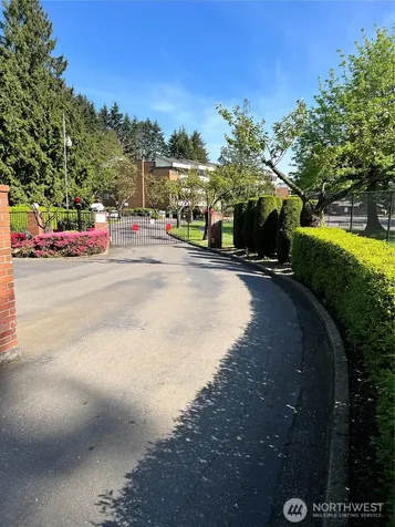 10628 Glen Acres Dr S Seattle WA 98168