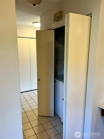 10628 Glen Acres Dr S Seattle WA 98168