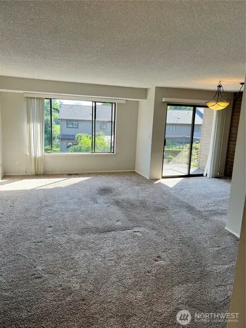 10628 Glen Acres Dr S Seattle WA 98168
