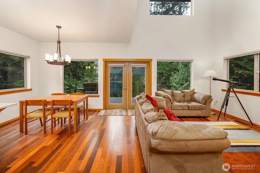 33006 Deer Park Lane Mount Vernon WA 98274