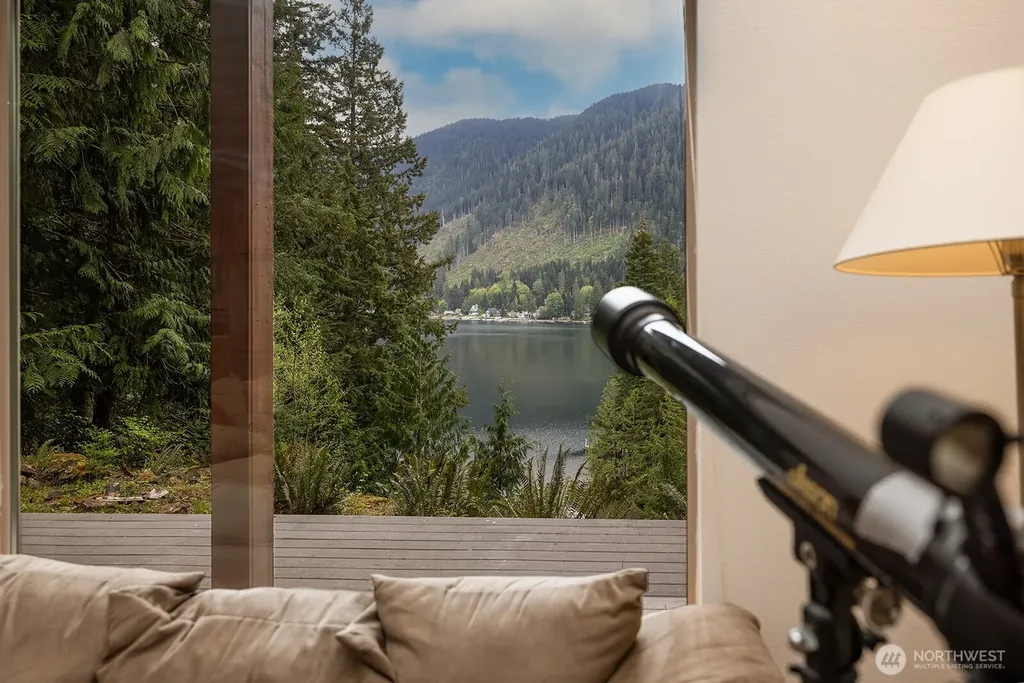 33006 Deer Park Lane Mount Vernon WA 98274