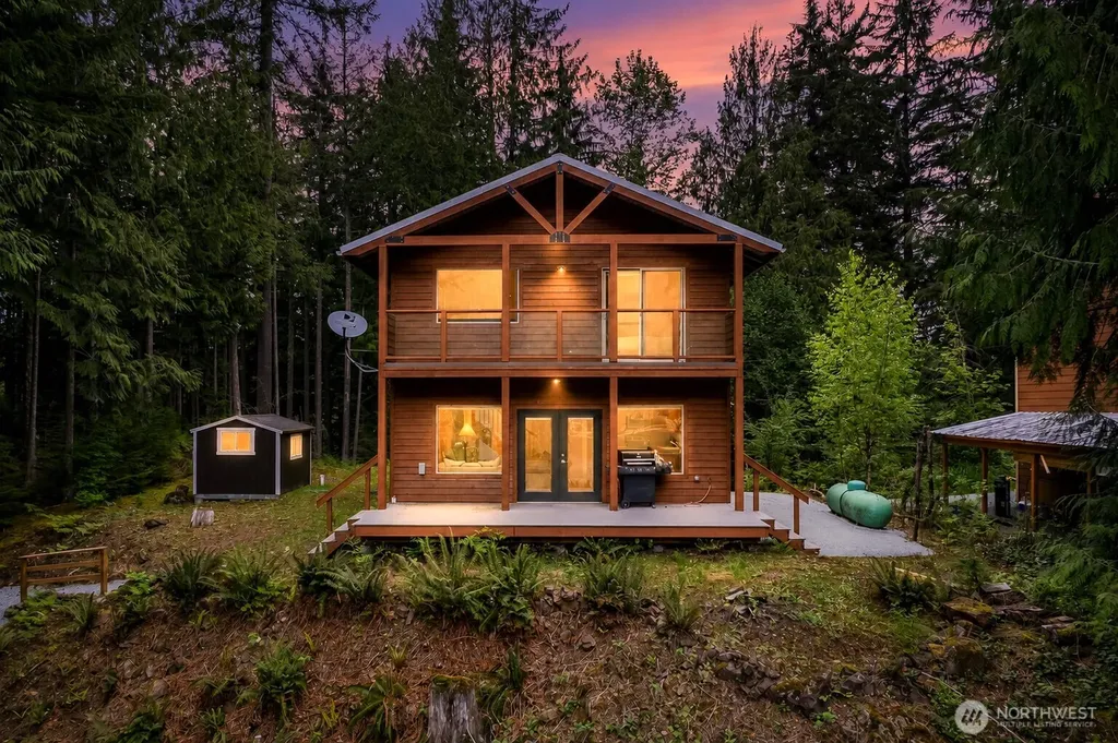 33006 Deer Park Lane Mount Vernon WA 98274