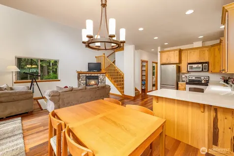 33006 Deer Park Lane Mount Vernon WA 98274