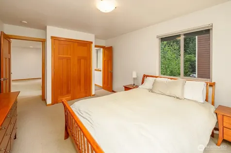33006 Deer Park Lane Mount Vernon WA 98274