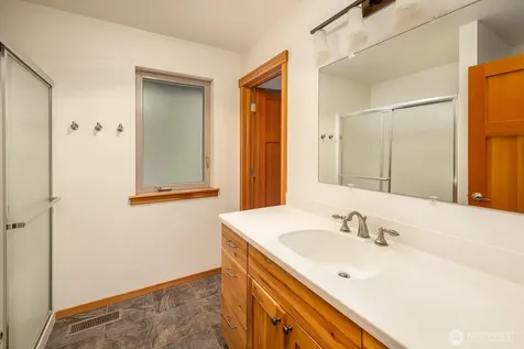 33006 Deer Park Lane Mount Vernon WA 98274