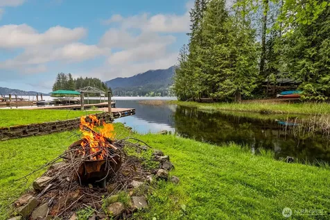 33006 Deer Park Lane Mount Vernon WA 98274