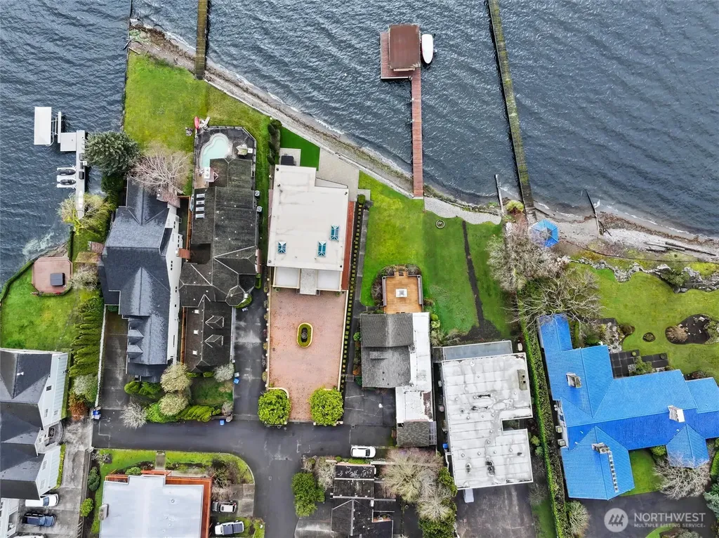 4728 NE 172nd Street Lake Forest Park WA 98155